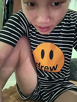 Snapshot of Vi_sexyy chatting on 07/02/26, 11:38 Vi sexyy online show from 07/02/26, 11:38