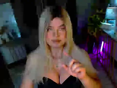 SUCKABLE 21 online show from 05/24/26, 03:28