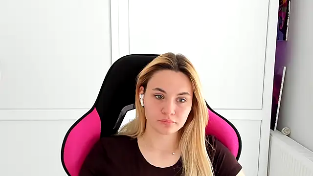 Emma starrs  online show from 06/02/26, 12:38