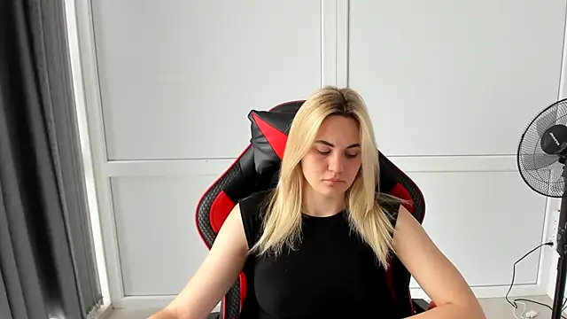 Emma starrs  online show from 07/08/26, 06:47