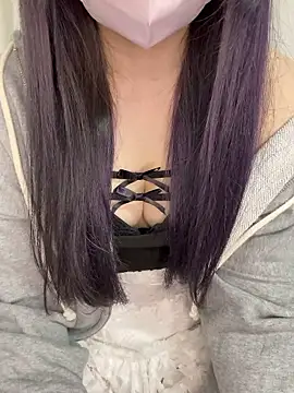 Snapshot of luna_sleepy chatting on 05/29/26, 02:34 luna sleepy online show from 05/29/26, 02:34