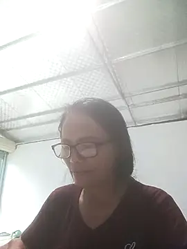 Vieekee online show from 06/17/26, 12:21