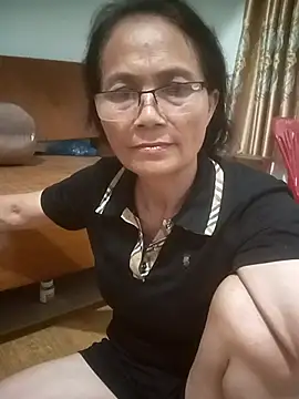 Snapshot of Vieekee chatting on 05/28/26, 02:45 Vieekee online show from 05/28/26, 02:45
