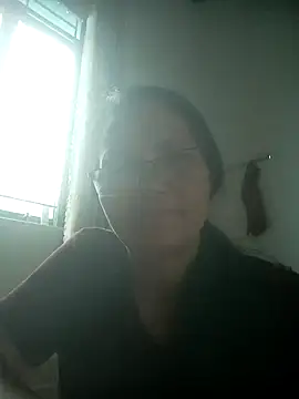 Snapshot of Vieekee chatting on 05/21/26, 01:36 Vieekee online show from 05/21/26, 01:36