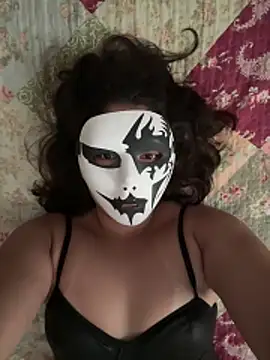 cherrybr01 online show from 05/11/26, 04:04