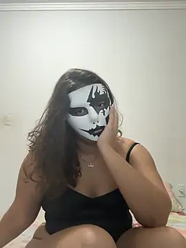 cherrybr01 online show from 05/23/26, 02:32