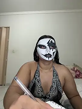 cherrybr01 online show from 05/23/26, 08:52