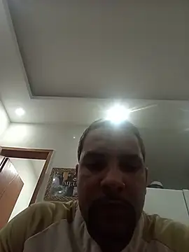 Snapshot of Tomaajek chatting on 07/05/26, 11:55 Tomaajek online show from 07/05/26, 11:55
