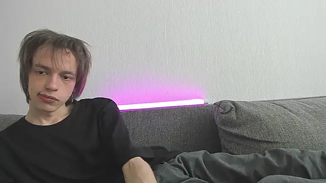 Nolan Sagee online show from 05/19/26, 06:42