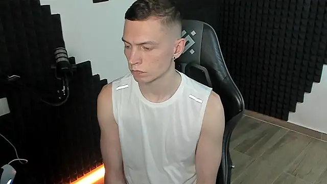More than friend online show from 05/15/26, 07:34