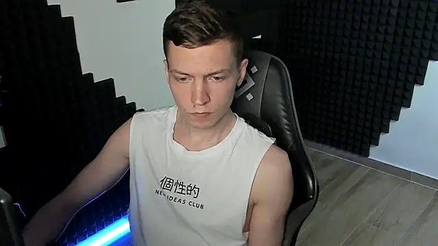 More than friend online show from 06/19/26, 04:57