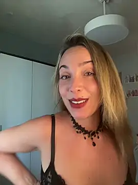 space couple online show from 06/15/26, 03:23