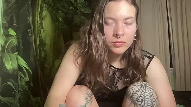 mo0ngoddess online show from 11/04/25, 04:27