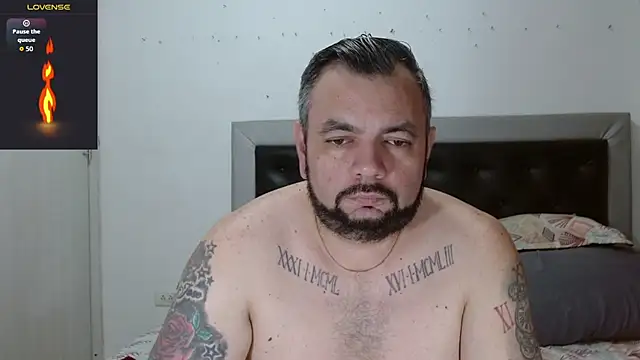 Snapshot of perverseveteranmanxxx chatting on 02/11/26, 04:23 perverseveteranmanxxx online show from 02/11/26, 04:23