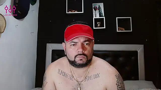 Snapshot of perverseveteranmanxxx chatting on 02/27/25, 02:43 perverseveteranmanxxx online show from 02/27/25, 02:43