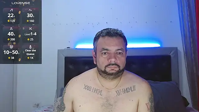 Snapshot of perverseveteranmanxxx chatting on 02/28/26, 12:32 perverseveteranmanxxx online show from 02/28/26, 12:32