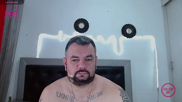 Snapshot of perverseveteranmanxxx chatting on 09/14/25, 03:12 perverseveteranmanxxx online show from 09/14/25, 03:12