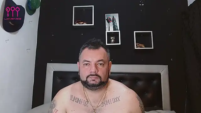 Snapshot of perverseveteranmanxxx chatting on 02/26/25, 05:21 perverseveteranmanxxx online show from 02/26/25, 05:21