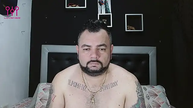 Snapshot of perverseveteranmanxxx chatting on 02/25/25, 10:31 perverseveteranmanxxx online show from 02/25/25, 10:31