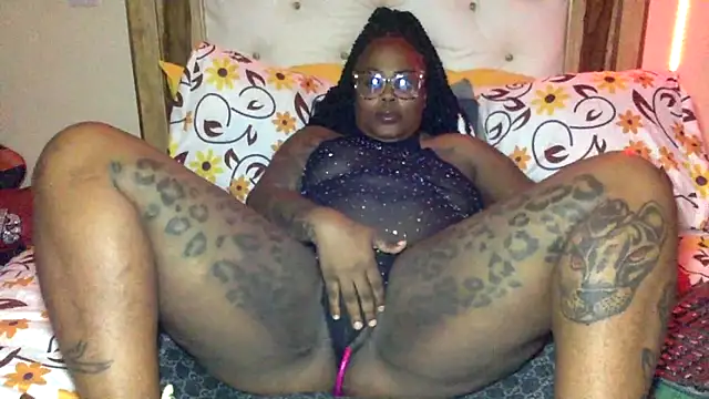 creamyamber online show from 04/08/26, 01:40