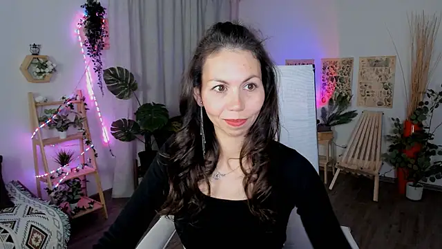 TrasyMorris online show from 06/01/26, 04:13