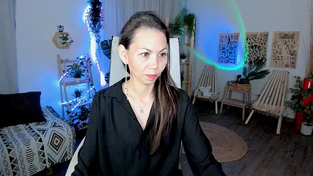 TrasyMorris online show from 06/04/26, 04:28