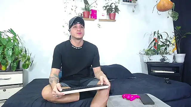 Snapshot of Adam_Borsalino chatting on 06/30/26, 12:10 Adam Borsalino online show from 06/30/26, 12:10
