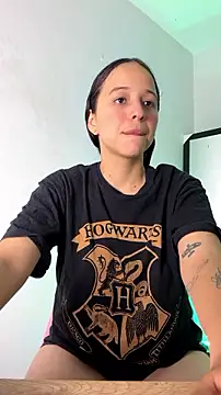 Snapshot of Eilicarver chatting on 07/17/26, 12:57 Eilicarver online show from 07/17/26, 12:57