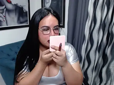 Snapshot of Amazing_Conny chatting on 05/28/26, 02:56 Amazing Conny online show from 05/28/26, 02:56