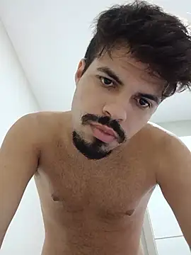 CarlosMenino24 online show from 05/13/26, 05:03