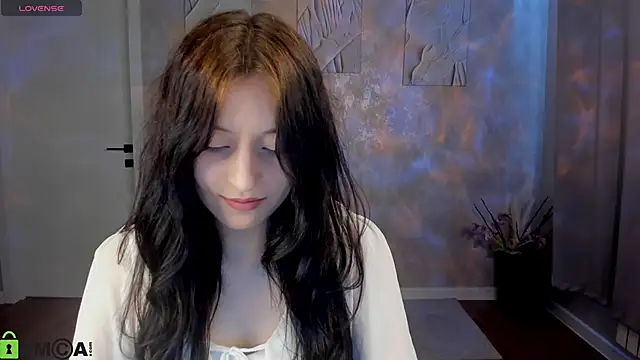 Tracey Gill online show from 06/07/26, 09:25