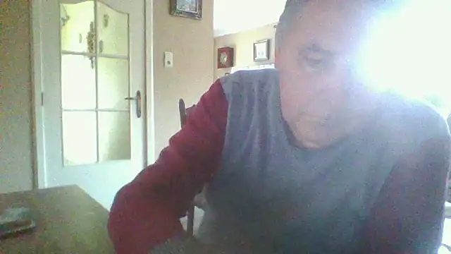 Snapshot of edje59a chatting on 02/25/25, 03:20 edje59a online show from 02/25/25, 03:20