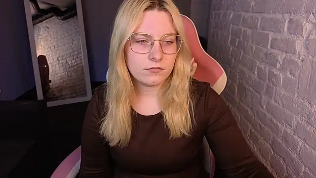 StellaVanilla online show from 05/28/26, 10:54