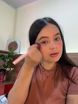 Snapshot of thamiina__ chatting on 06/10/26, 11:55 thamiina online show from 06/10/26, 11:55