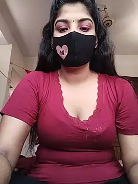 Snapshot of Lok_Me chatting on 05/17/26, 02:44 Lok Me online show from 05/17/26, 02:44