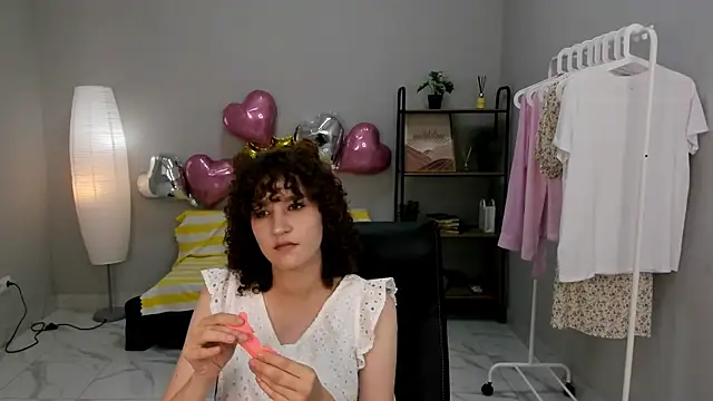 Miriam Boshe online show from 05/16/26, 10:36