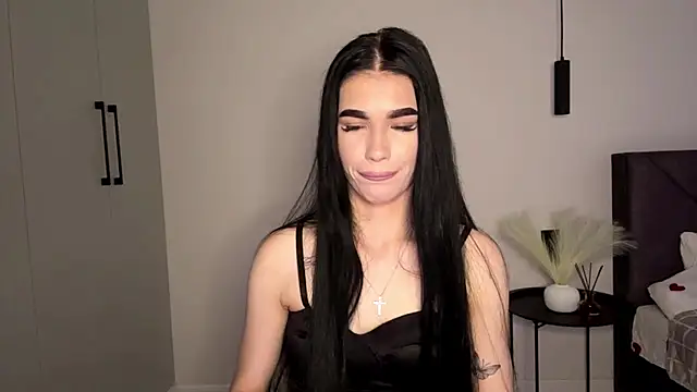 KarieEgge online show from 05/27/26, 03:08