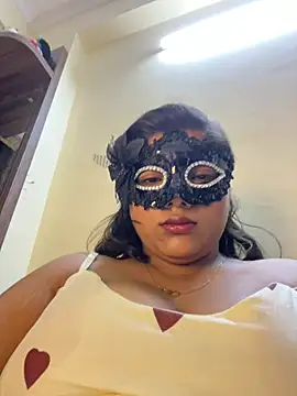 Snapshot of Kitttooo chatting on 07/17/26, 11:35 Kitttooo online show from 07/17/26, 11:35