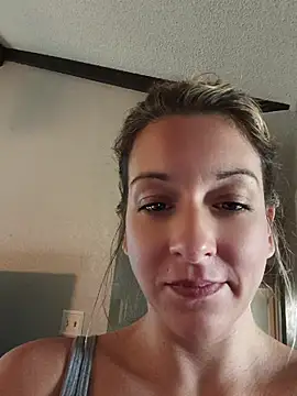 missbellastar online show from 05/21/26, 03:53
