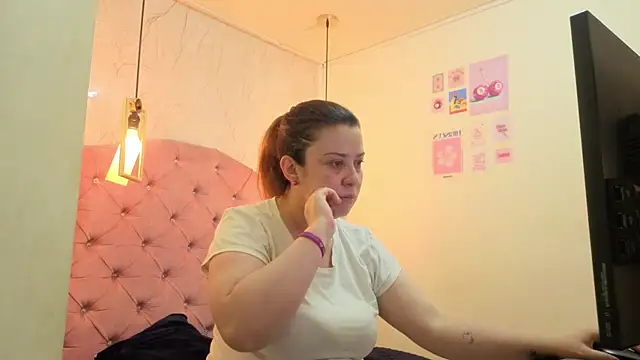 Laady rosse online show from 07/11/26, 11:54