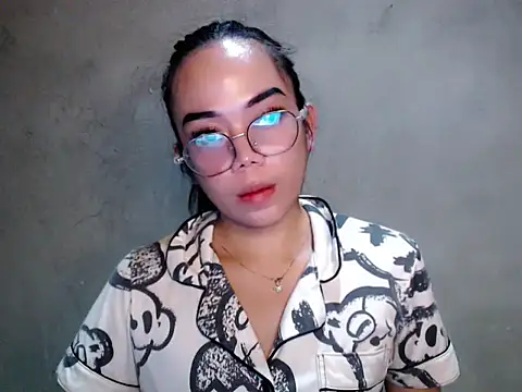 Snapshot of Urbabydollxxx chatting on 06/25/26, 06:02 Urbabydollxxx online show from 06/25/26, 06:02