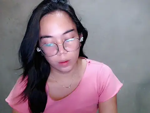 Snapshot of Urbabydollxxx chatting on 06/04/26, 07:57 Urbabydollxxx online show from 06/04/26, 07:57