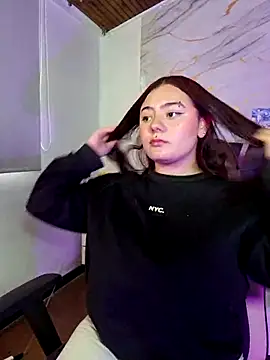 Lizeth bigboob online show from 05/19/26, 11:39