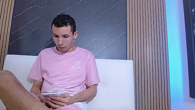 Snapshot of Isak_Berekoa chatting on 05/29/26, 03:12 Isak Berekoa online show from 05/29/26, 03:12