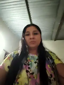 Snapshot of noemy-25 chatting on 05/12/26, 04:20 noemy-25 online show from 05/12/26, 04:20