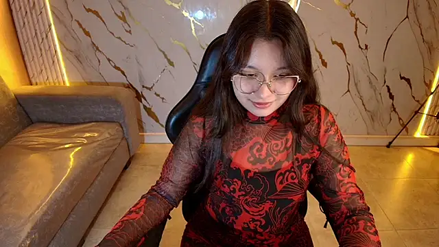 Snapshot of HoneyDoll_tf chatting on 05/19/26, 12:45 HoneyDoll tf online show from 05/19/26, 12:45