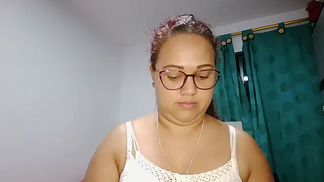 saramichell445734 online show from 05/23/26, 02:21