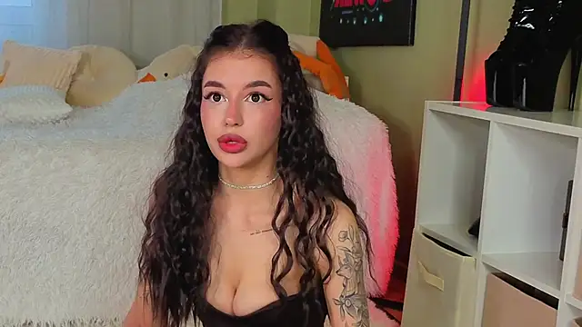 Regina Amour online show from 05/29/26, 04:46