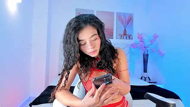 Snapshot of katherin_johnson1 chatting on 06/19/26, 05:30 katherin johnson1 online show from 06/19/26, 05:30