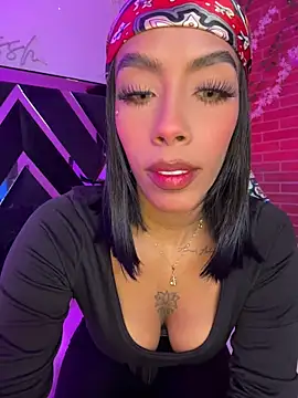 Snapshot of FiorellaBossh_ chatting on 05/31/26, 07:36 FiorellaBossh online show from 05/31/26, 07:36